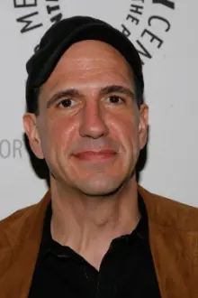 Sam Lloyd como: 