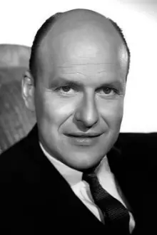 Werner Klemperer como: Klaus