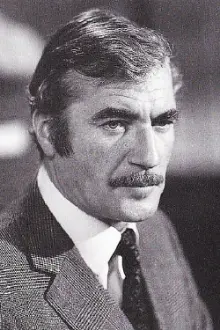 Nigel Davenport como: Dr. Maitland