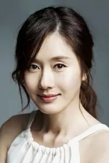 Kim Ji-soo como: Park Sang Hee