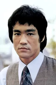 Bruce Lee como: Self (archive footage)