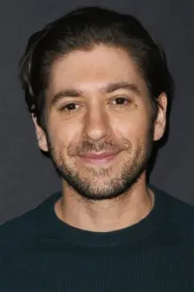 Michael Zegen como: Steve