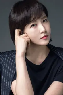 Kim Seon-a como: Heo Min-kyung