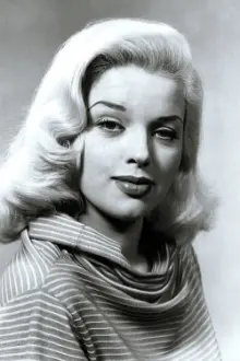 Diana Dors como: Kate Winterton