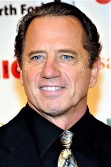 Tom Wopat como: Pete