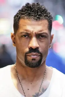 Deon Cole como: Marshall Stone