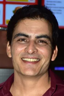 Manav Kaul como: Jimmy Panjabi