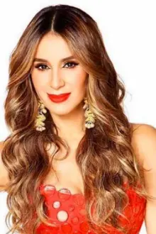 Catherine Siachoque como: Cecilia Altamira