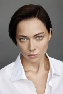 Nastasya Samburskaya como: Кристина Соколовская