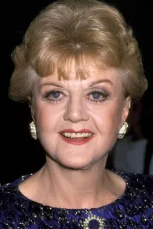 Angela Lansbury como: Doris Hillman