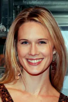 Stephanie March como: Deb Green