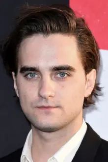 Landon Liboiron como: Brody Murakami