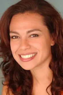 Giovanna Zacarías como: Sofía
