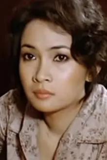 Siska Widowati como: Dewi