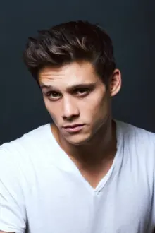 Timothy Granaderos como: Brad