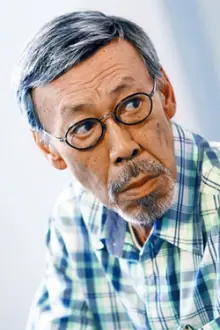 Stanley Fung como: Miu's dad
