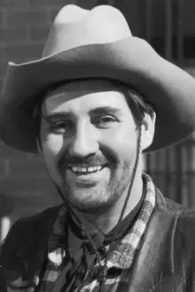 Pat Buttram como: Hank