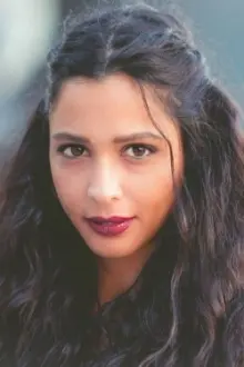 Maisa Abd Elhadi como: Muna