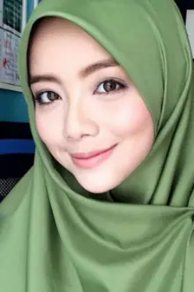 Mira Filzah como: Ustazah Effa