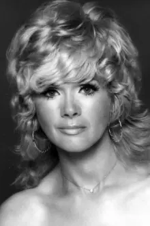 Connie Stevens como: Sandra Naples