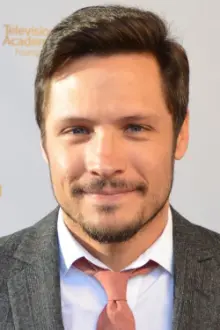 Nick Wechsler como: Luke