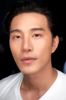 Thassapak Hsu como: Fang Leng