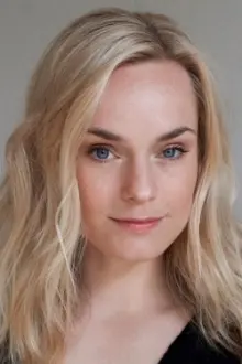 Laura Christensen como: Ellen Claussen