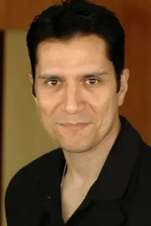 Carlos Sanz como: Carlos