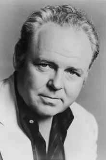 Carroll O'Connor como: Archie Bunker