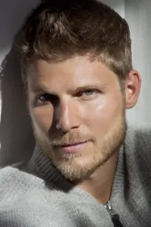 Travis Van Winkle como: 