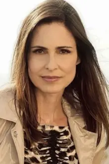 Sílvia Pfeifer como: Dra. Antônia