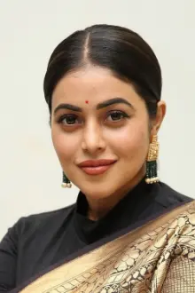 Poorna como: Mahalakshmi