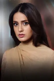 Iqra Aziz como: Noor Bano