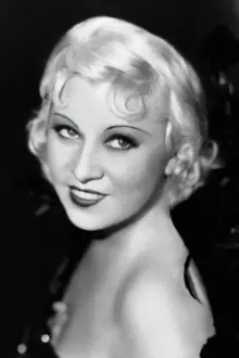 Mae West como: Self (archive footage)
