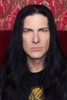 Todd Kerns como: Ryland Yale