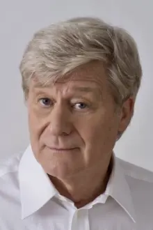 Martin Jarvis como: Frank