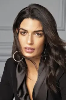 Tonia Sotiropoulou como: Ioanna