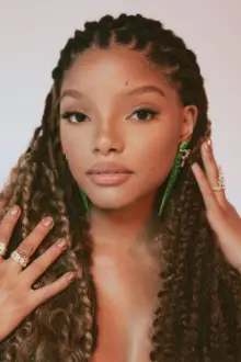 Halle Bailey como: Ariel