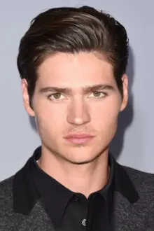 Will Peltz como: Lucas Williams