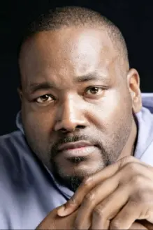 Quinton Aaron como: Lorenzo