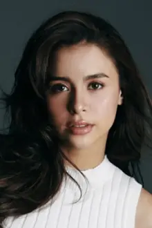 Yassi Pressman como: Nami Shanaia San Jose