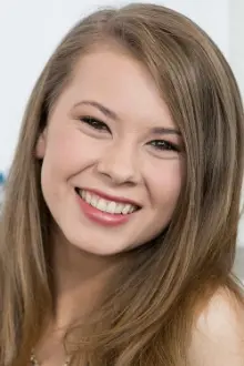 Bindi Irwin como: Ela mesma