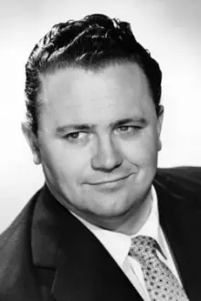 Harry Secombe como: Rev. Rhubarb