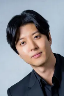 Lee Dong-gun como: Park Kyung Joo