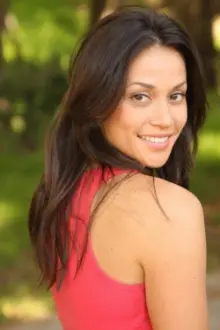 Fernanda Andrade como: Shea Salazar