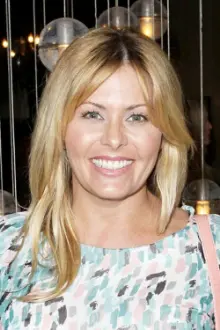 Nicole Eggert como: Miriam Rawlings