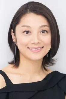 Eiko Koike como: Azusa Kanamori