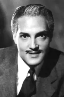 Roberto Cañedo como: Miguel Robledo