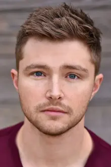 Sterling Knight como: Philip