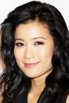 Jadyn Wong como: Zoe Mikkelsen